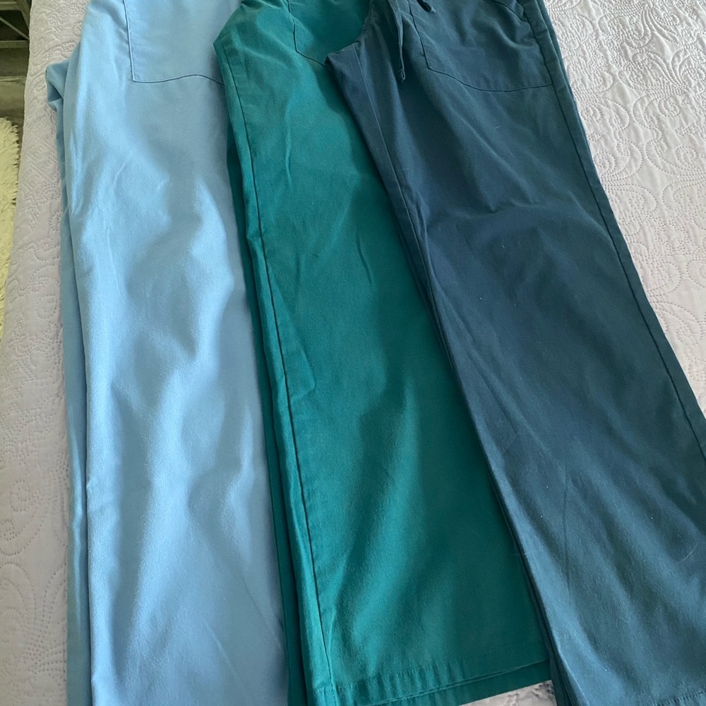 Scrub bundle - Picture 3 of 12